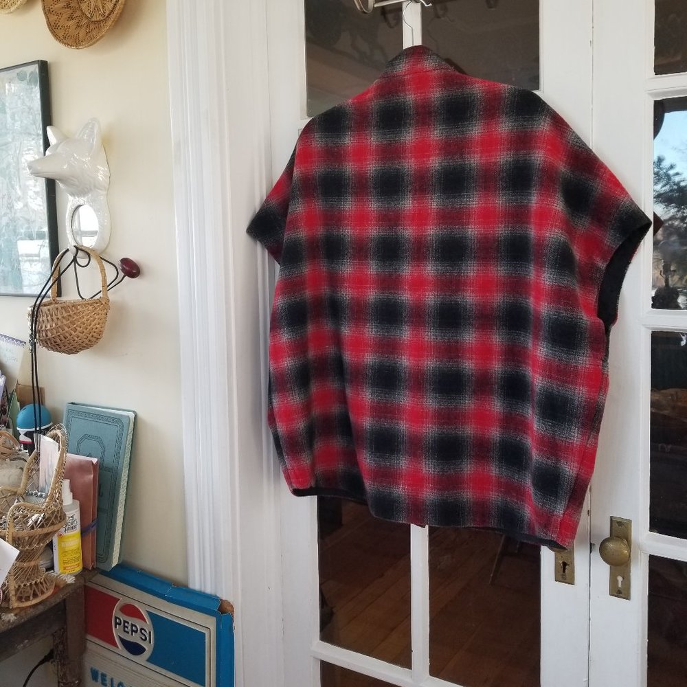 Eddie Bauer Flannel Poncho - Picture 4 of 6